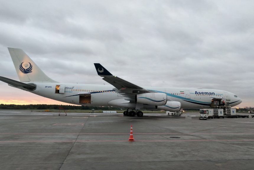 пассажирский самолёт авиалайнер иран aseman airlines воздушные перевозки