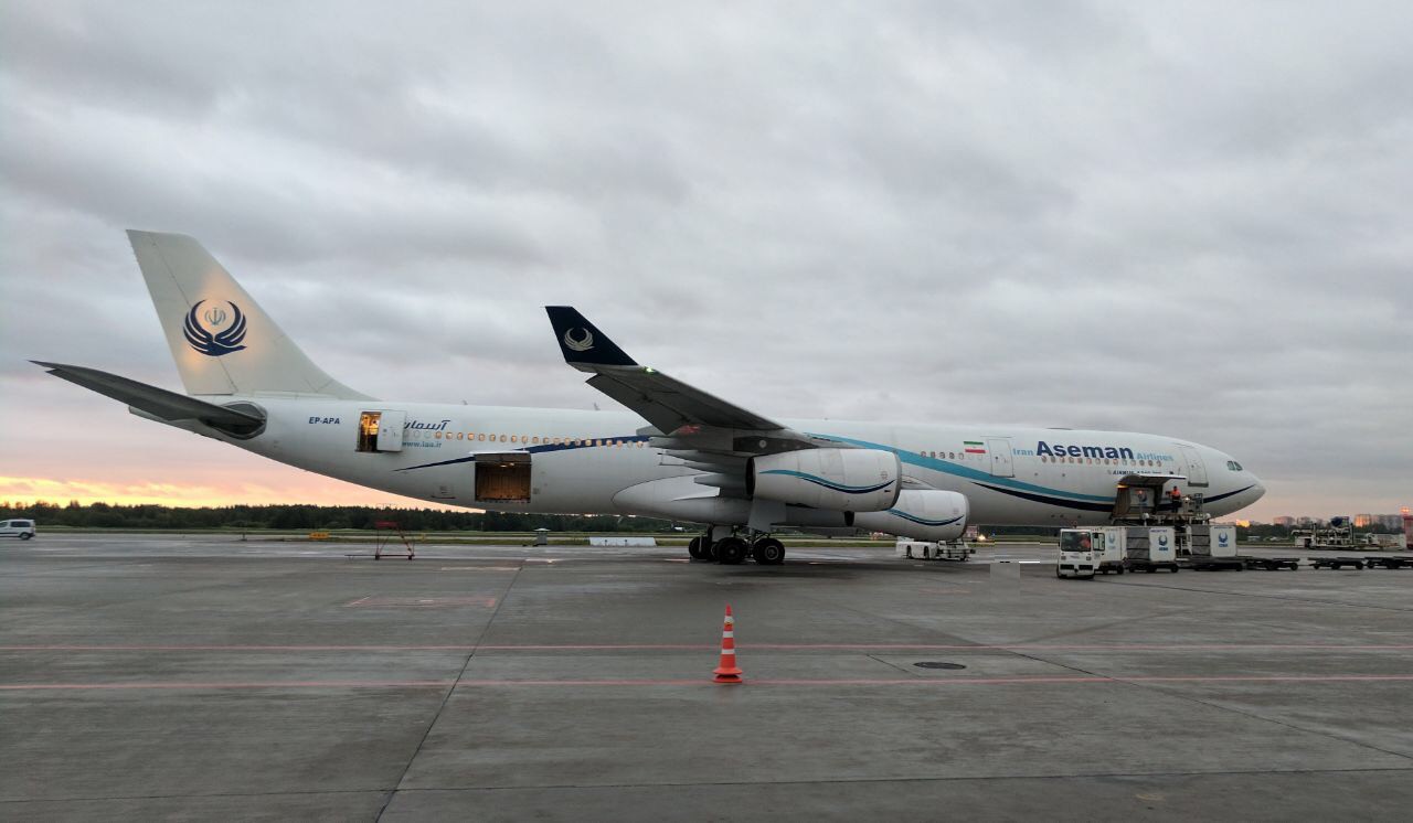 Самолёт mahan air а310. А340 махан эйр. Таджик эйр. Airbus a340-300 mahan air. Mahan air москва тегеран.