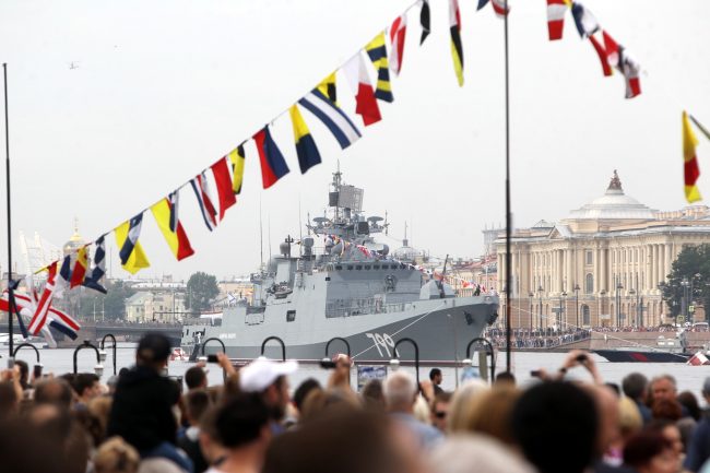репетиция парада день ВМФ флот военный корабль фрегат Адмирал Макаров