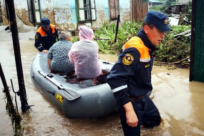 подтопление наводнение потоп тайфун Приморский край спасатели МЧС