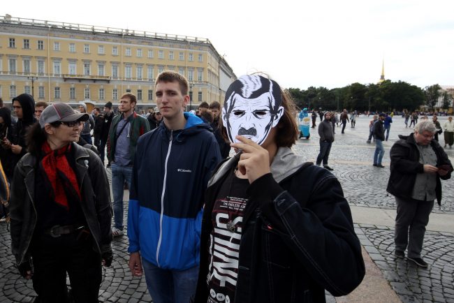 народный сход за свободный интернет дворцовая площадь маска