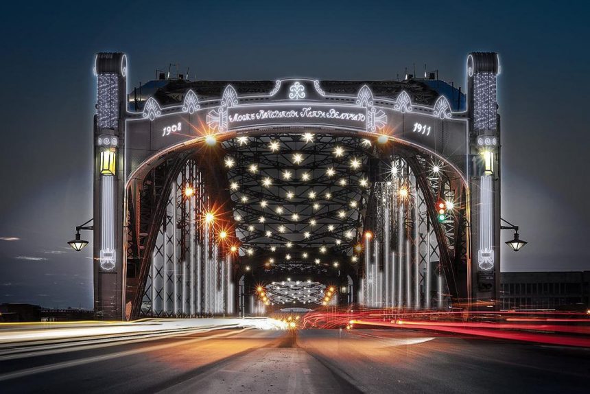 большеохтинский мост