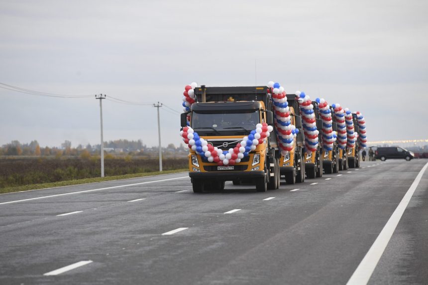 грузовики киевское шоссе р-23 трасса м-20 дорожное строительство