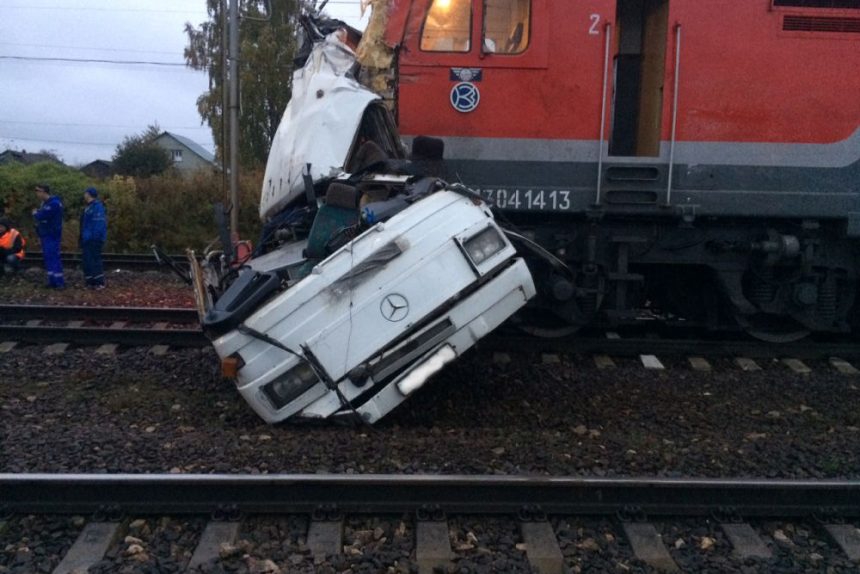 дтп владимирская область покров столкновение автобуса с поездом