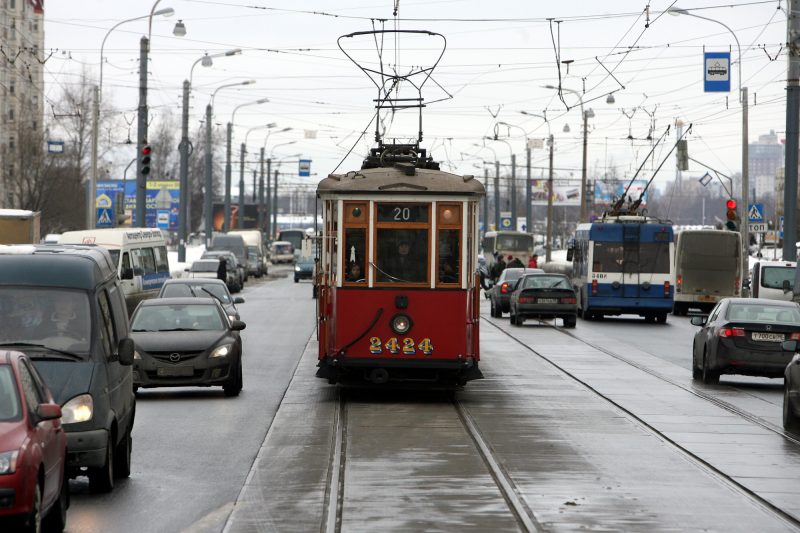 ретротрамвай наличная улица