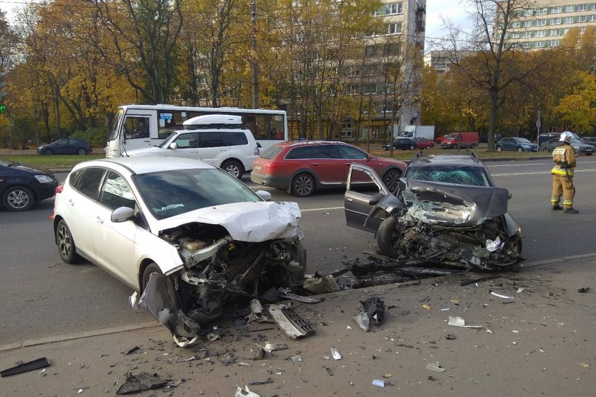 дтп авария столкновение мчс проспект тореза