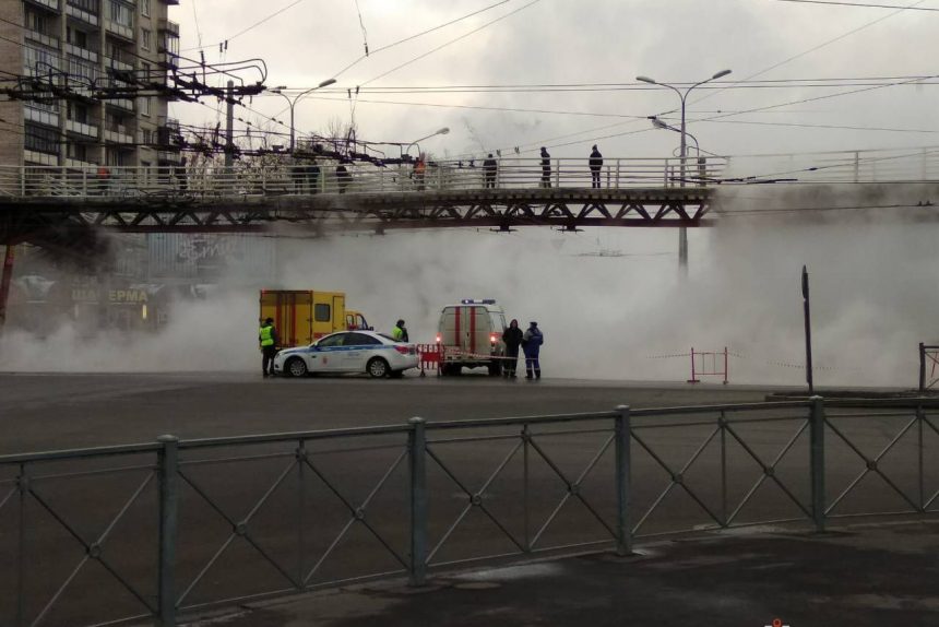 Прорыв трубы на Будапештской