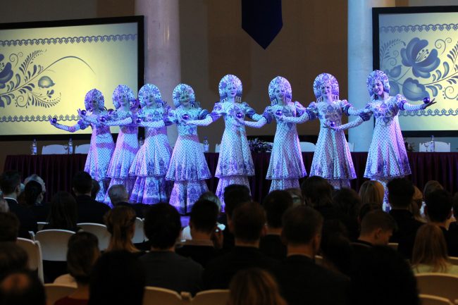 жеребьёвка чемпионат России по фигурному катанию русские народные танцы