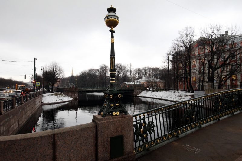 Мало-Конюшенный мост декор золочение