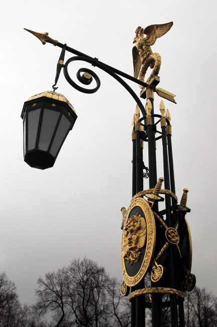 Пантелеймоновский мост декор золочение щит фонарь уличное освещение