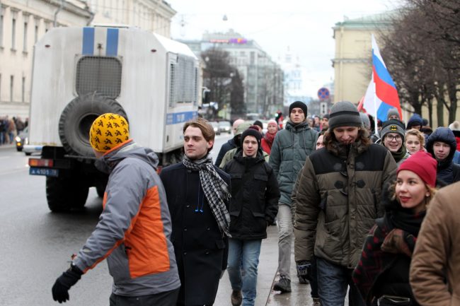 акция протеста забастовка избирателей сторонники Навального оппозиция политика шествие