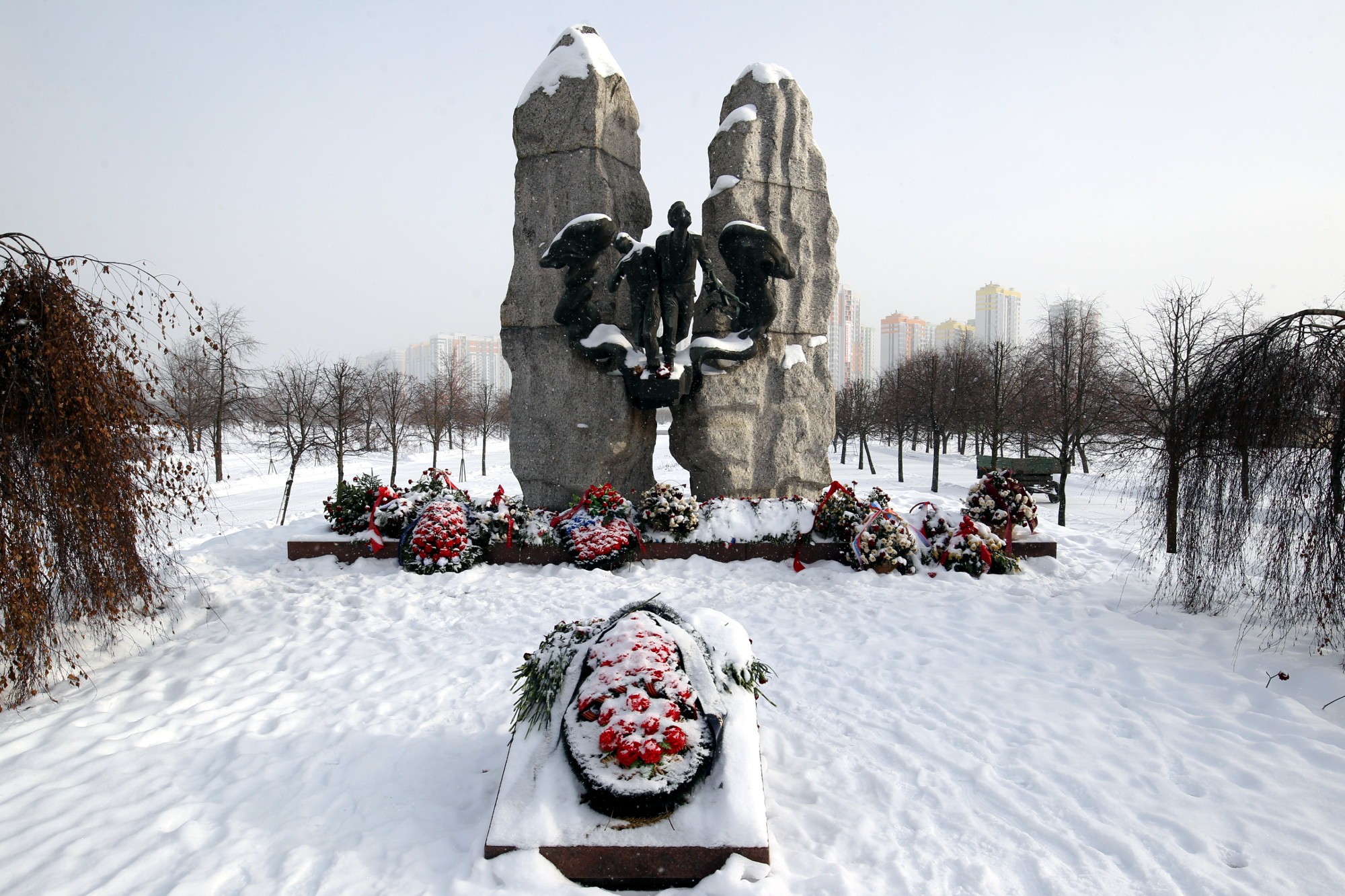 парк интернационалистов памятник