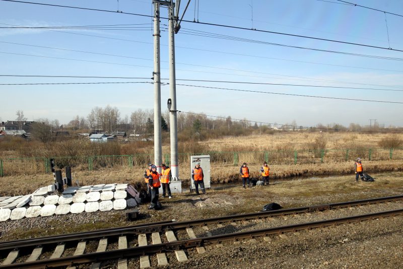 полоса отвода железной дороги уборка мусора железнодорожники
