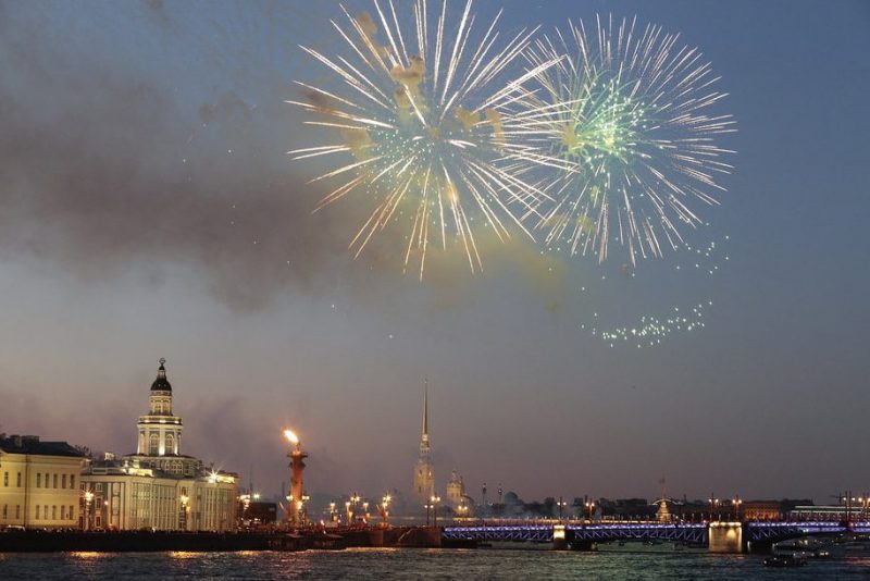 салют нева петропавловская крепость день победы 9 мая