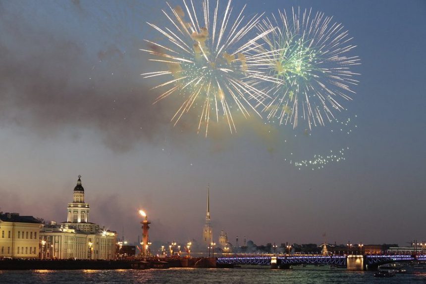 салют нева петропавловская крепость день победы 9 мая