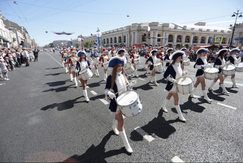 парад барабанщиков барабанщицы невский проспект день города