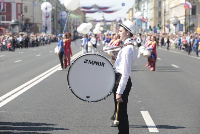 парад барабанщиков день города невский проспект