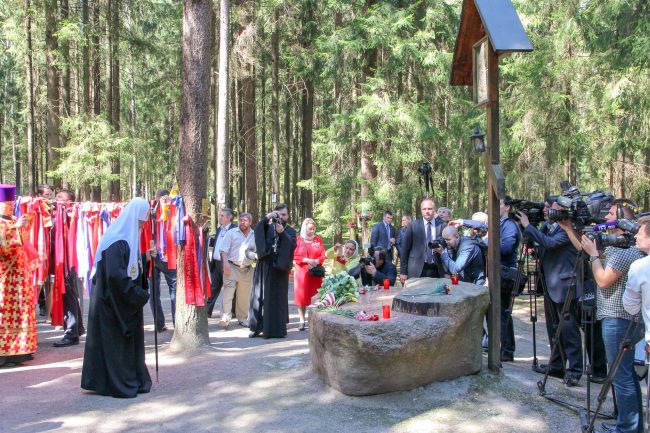 Патриарх Кирилл освящение храма в Левашово