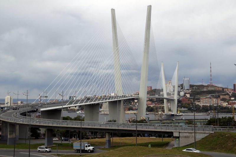 Владивосток мост через бухту Золотой Рог