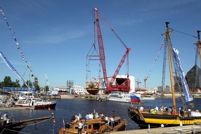 спуск на воду линейного корабля Полтава верфь исторического судостроения