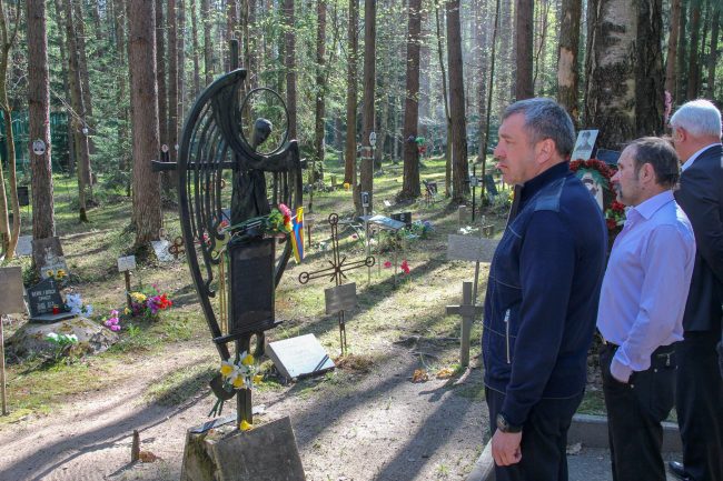 мемориальное кладбище освящение храма в Левашово Игорь Албин