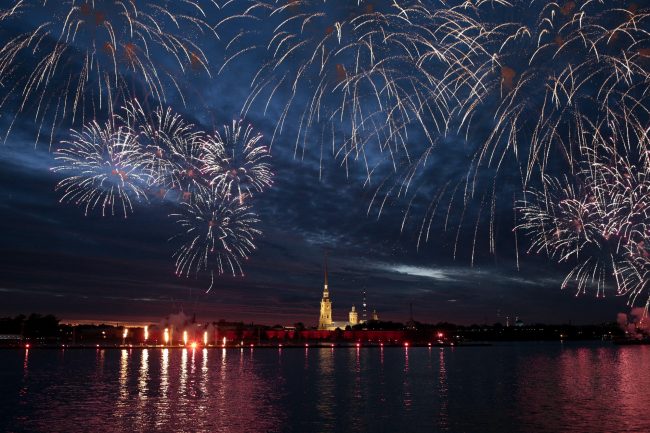 Алые паруса праздник выпускников фейерверк