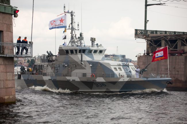 репетиция главного военно-морского парада день ВМФ корабли противодиверсионный катер 936