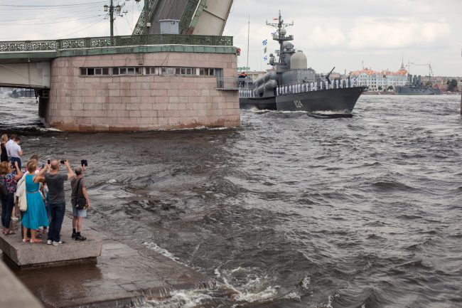 репетиция главного военно-морского парада день ВМФ большой ракетный корабль Моршанск