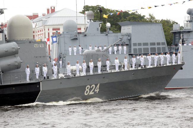 репетиция главного военно-морского парада день ВМФ большой ракетный корабль Моршанск