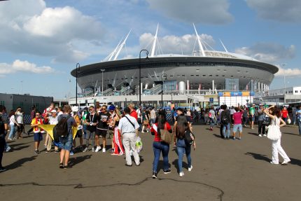 стадион на Крестовском Санкт-Петербург Зенит-Арена ЧМ-2018 футбол болельщики фанаты