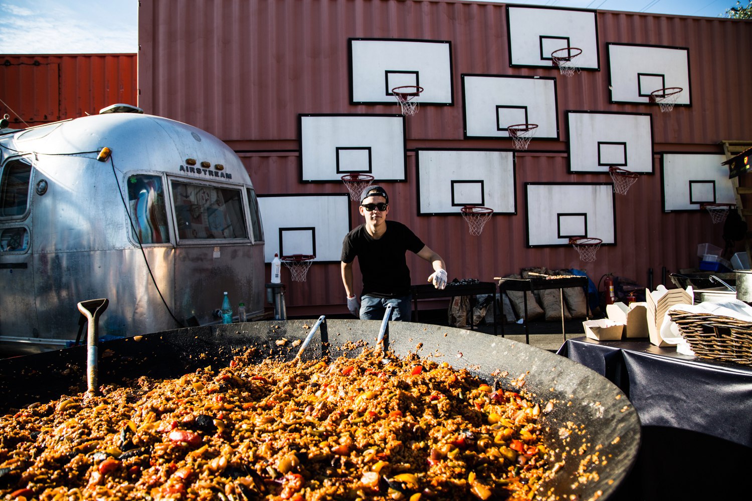 урбан еда. коуб урбан еда. урбан еда. стрит фуд кафе. пицца дизайн.