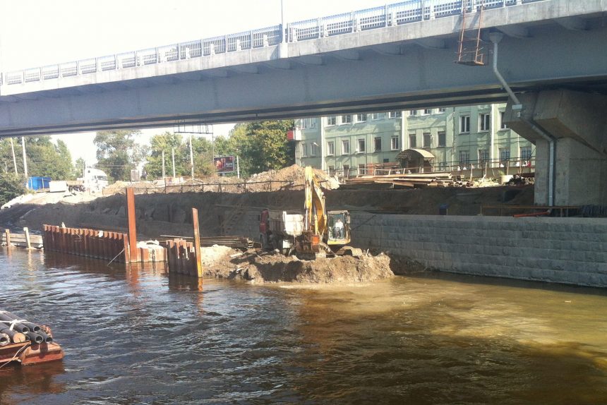 Обводный канал загрязнение грязь экология вода река водоем