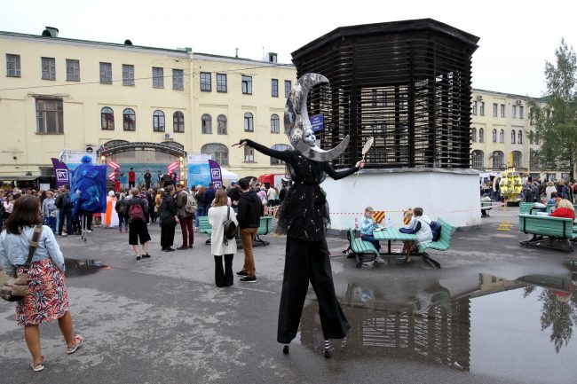 фестиваль живые улицы маскарад карнавал ходули