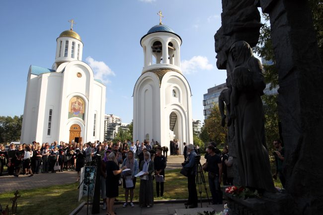 день памяти жертв Беслана Малоохтинский парк церковь успения пресвятой богородицы