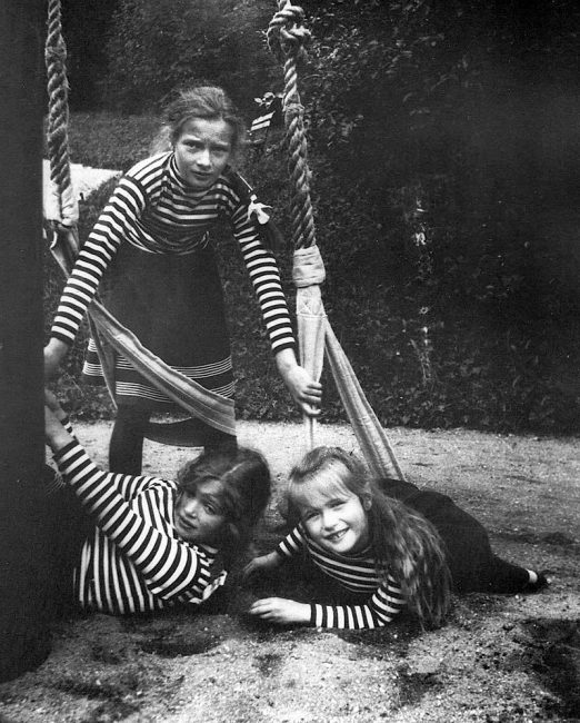 Анастасия, Татьяна и Мария, 1908 год