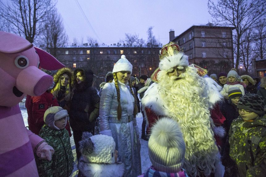 Всероссийский Дед Мороз Снегурочка и дети детская больница