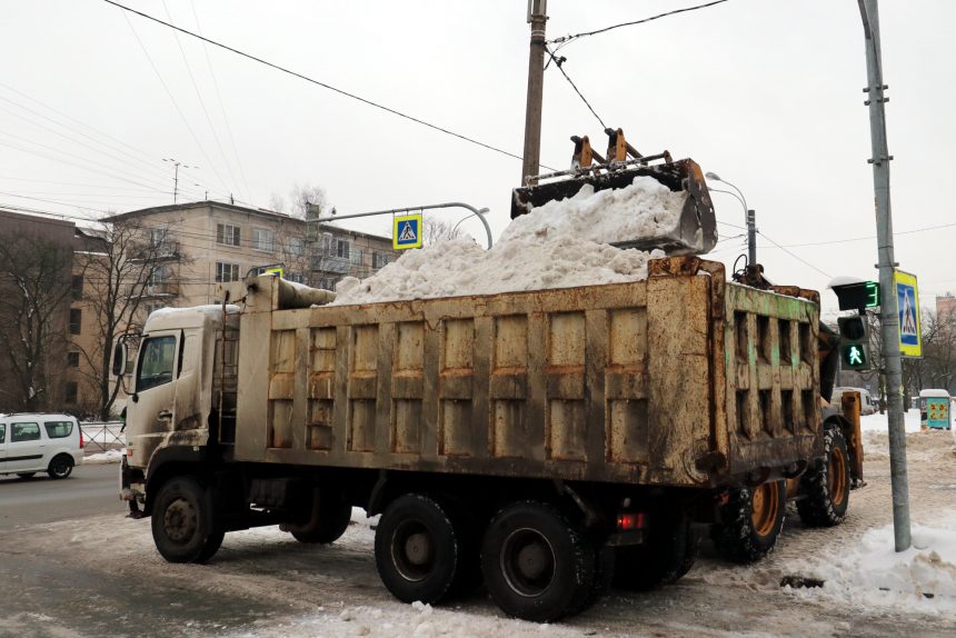 уборка снега дорожная техника