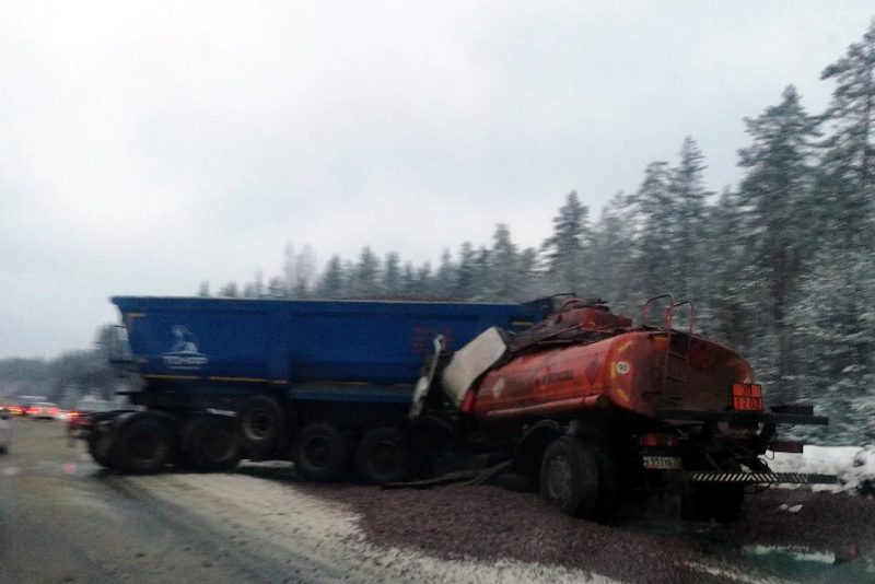 дтп столкновение грузовиков авария трасса А-181 Скандинавия