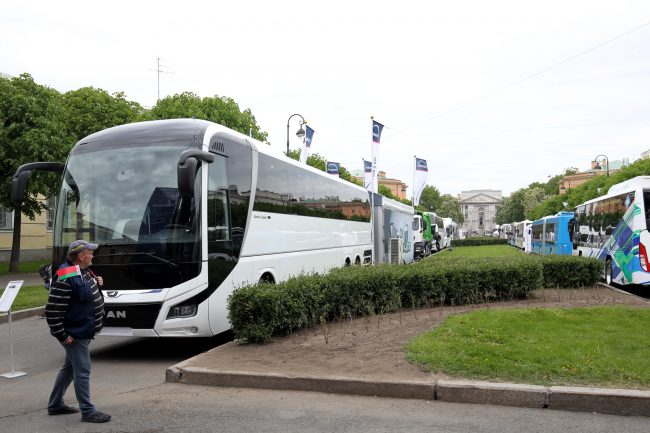 Кленовая улица автобус общественный транспорт фестиваль SpbTransportFest