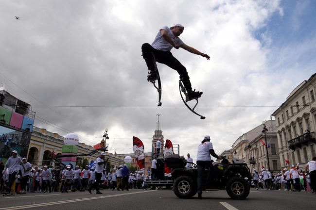 день города Невский проспект парад физкультурников экстремальный спорт прыгуны