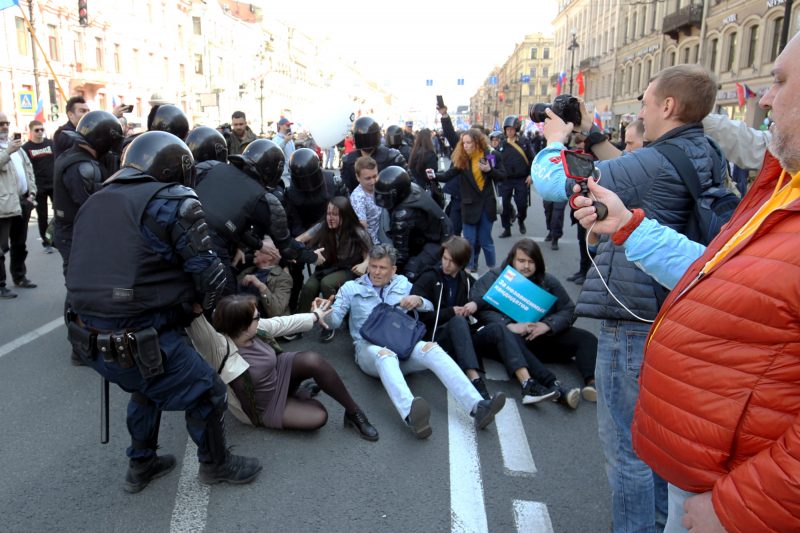 первое мая первомайская демонстрация ОМОН полиция задержания