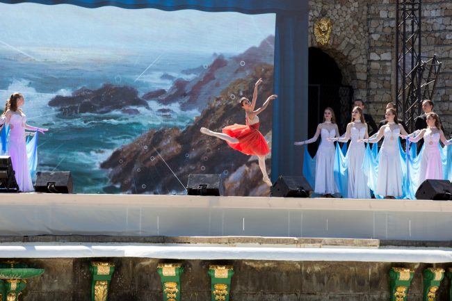 Петергоф фонтаны открытие сезона балет