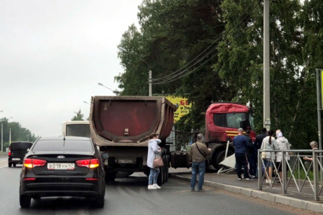 ДТП авария Сертолово остановка общественного транспорта