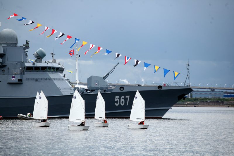 военно-морской салон регата яхты паруса