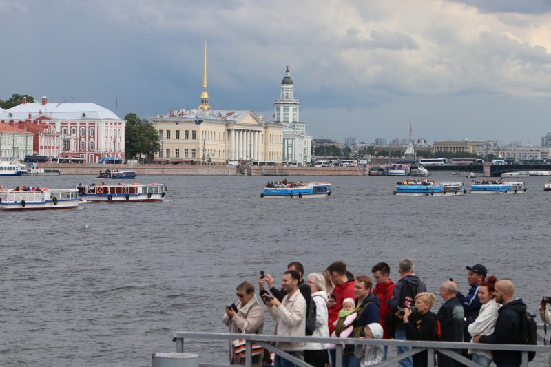 речной фестиваль водный транспорт прогулочные теплоходы