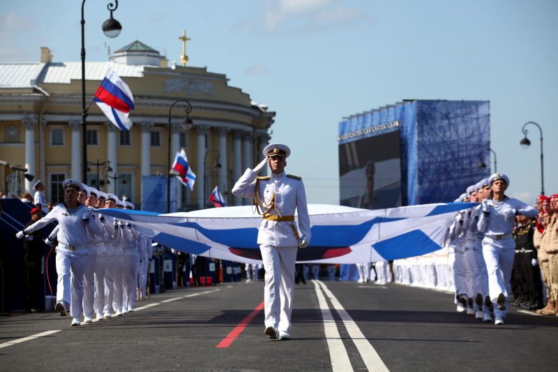 день ВМФ репетиция моряки офицеры военные Андреевский флаг