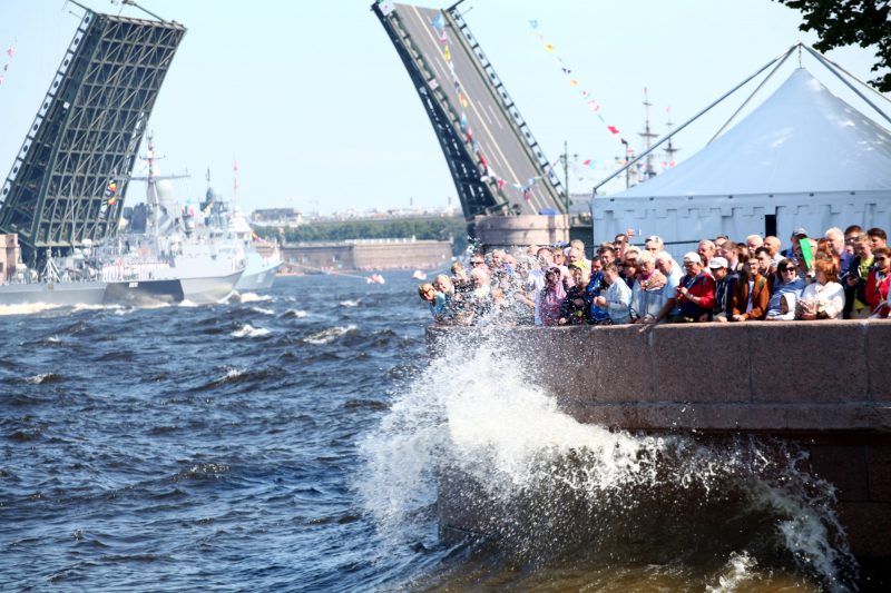 военные день ВМФ репетиция малый ракетный корабль Советск
