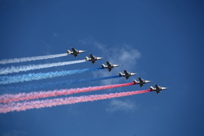 самолёты авиация день ВМФ триколор флаг России