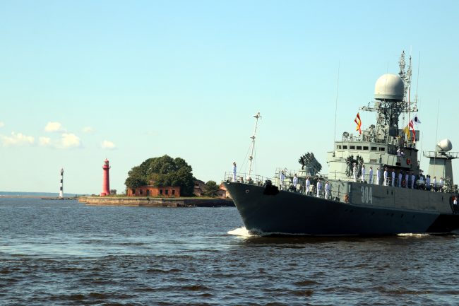 репетиция парада день ВМФ военно-морской флот корабли малый противолодочный корабль Уренгой