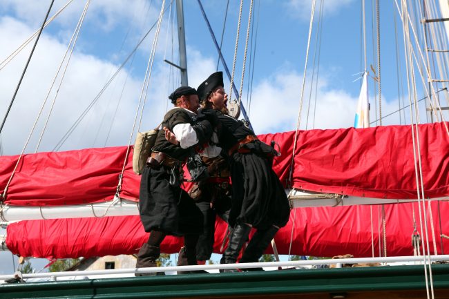ораниенбаумский морской фестиваль пираты абордаж